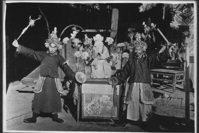 1930s China through the lens of Joseph Rock: The Naxi people