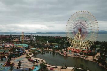 Colorful Yunnan Paradise